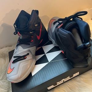 Men Lebron XIII Sneakers 👟